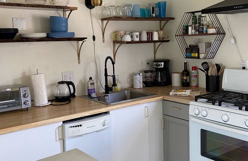Villas Cottage | Cozy Peace in Cape May at Walnut Bay Cottage