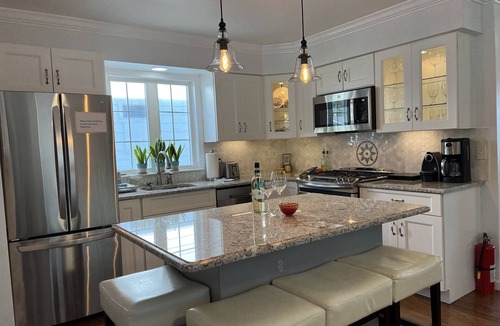 Lake Como House | Cozy & Private Family Beach Home in Lake Comonn