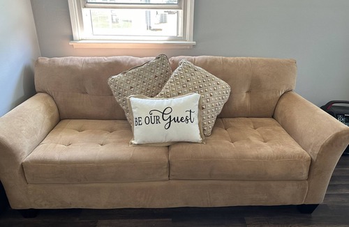 Loves Park House | Cozy private home located 5 minutes from downtown!