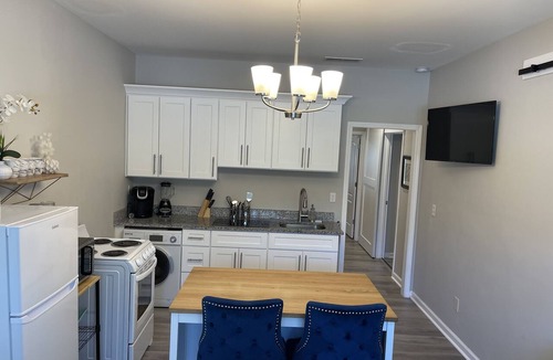Dallas Apartment | Cozy & Private In-Law Suite 10 minutes from LakePoint