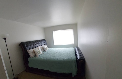 Hanover Park Apartment | Cozy retreat in a two bedroom apartment
