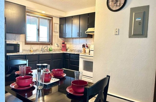 Marion Apartment | Cozy Retreat in Marion, Iowa