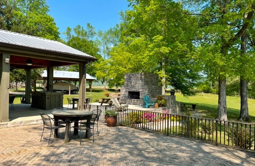 Spring Garden House | Cozy Retreat on the Waters Edge of Terrapin Creek