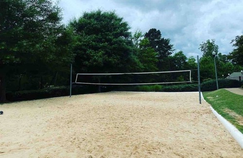 Pickwood House | Cozy retreat - resort amenities