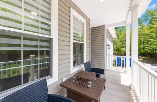 Lakeside Woods House | Cozy retreat with forest views, peaceful vibes & modern comfort