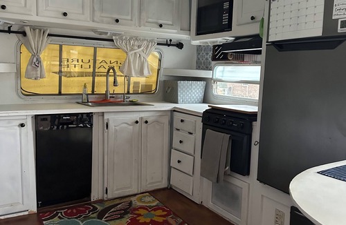 Snow Hill House | Cozy RV in Snow Hill please enjoy a peaceful relaxing day.