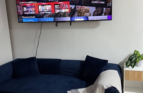Gramercy Apartment | Cozy studio with AC in vibrant Union Square