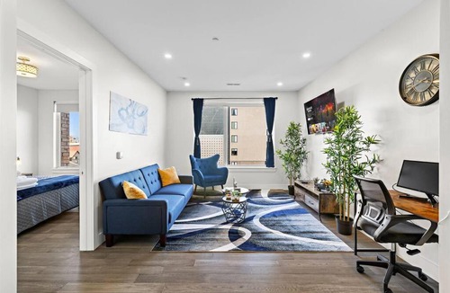 Constable Hook Apartment | Cozy Stylish retreat - NYC & NWK w free parking