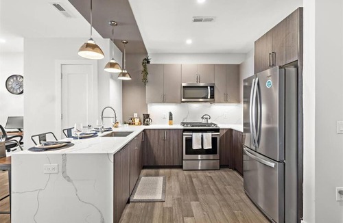 Constable Hook Apartment | Cozy Stylish retreat - NYC & NWK w free parking