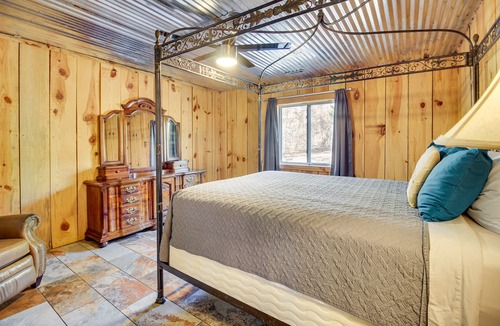Summerville Cabin | Cozy Summerville Cabin: Private Hot Tub, Fire Pit!