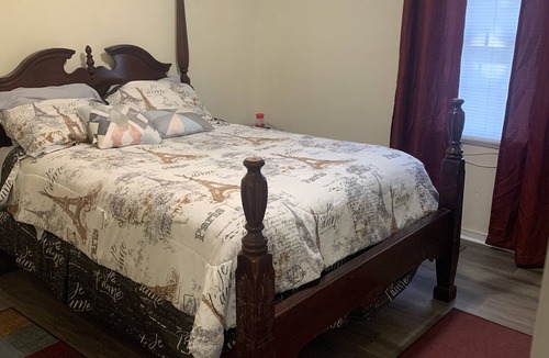 Ettrick House | Cozy Three Bedroom Fully Furnished house