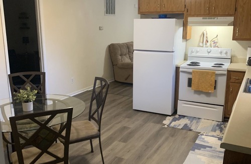 Ettrick House | Cozy Three Bedroom Fully Furnished house