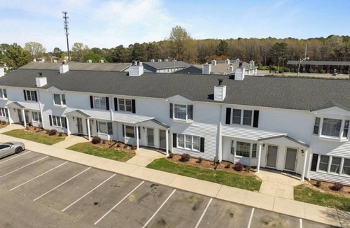 Westhaven House | Cozy updated Townhouse near Convention District with A/C