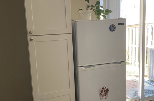 Leesburg House | Cozy walkout basement in a quiet townhome with 1 bedroom, 1 parking, wifi