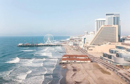 Atlantic City Apartment | CozySuites Showboat | Modern Beachside Suite 14
