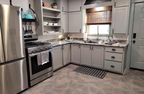 Fort Smith Cottage | Craftsman 4-bedroom 2 bath cottage/walk to parks, shops & eats downtown