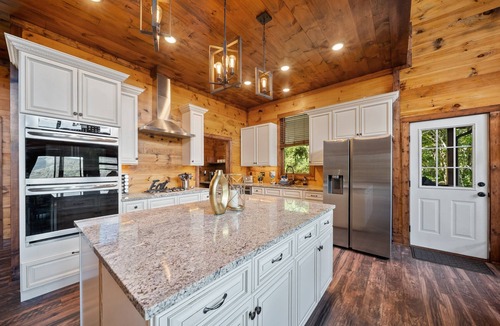 Frank Cabin | Cranberry View Lodge - VIEWS, Privacy, Gated Community, Game Table!