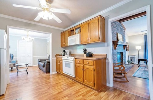 Decatur House | Crandon House with space and comfort