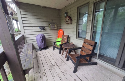 Beech Mountain Condo | Creekside 2min to slopes.quiet & private location