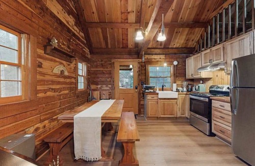 Cleveland Cabin | Creekside Cedar Cabin