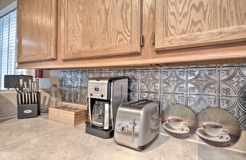 Manitou Springs Historic District Cottage | Creekside Home w/Patio, Walk to Manitou Incline!