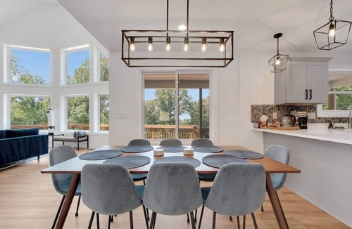 Front Royal House | Crescent Ridge - Hot Tub/Sauna/EV Charging & More