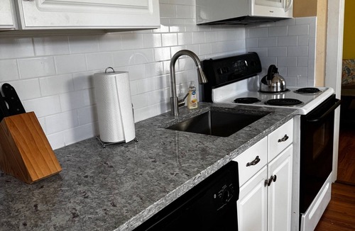 Wildwood Crest Apartment | Crocus by the Sea Breeze Bay 5 minute walk to the free beach and pet friendly