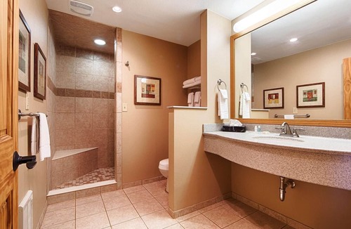 Fort Dodge Hotel | Crossroads Hotel and Event Center