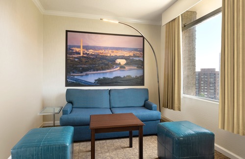 Crystal City Hotel | Crowne Plaza Crystal City-Washington, D.C. by IHG