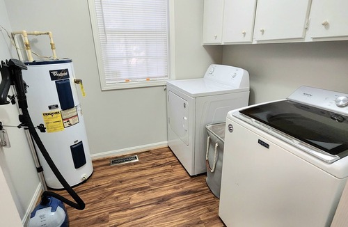 Florence House | Crystal Place Near MUSC and Mcleod Hospital