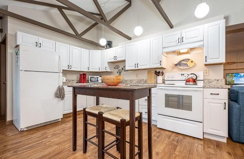 McHenry House | Cub House