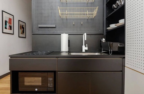Financial District Apartment | Culinary & Culture Hub | NYC Apartment Near Tin Building by Jean-Georges