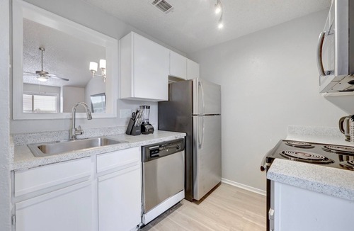 Milwood Apartment | Cushy 2BD Apt | Austin Texas