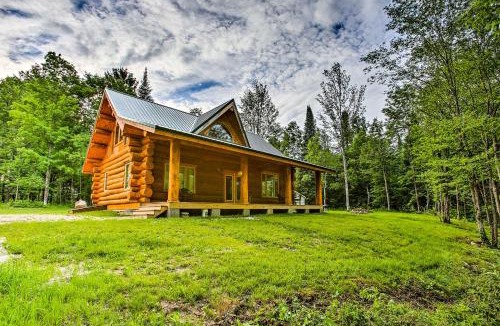 Tustin House | Custom Log Cabin w/Deck & 45 Acres By Pine River!