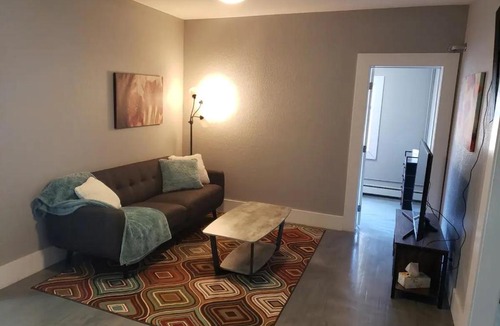 Sherman Hill Apartment | Cute 2 bedroom apartment in historic neighborhood
