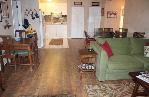 Livingston Condo | Cute cozy and spacious Lake Anna waterfront condo!