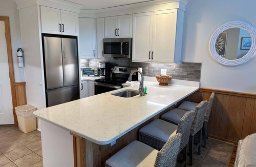 Ocracoke Villa | CV7A: North Point A -2nd floor 1BR villa with screened porch!