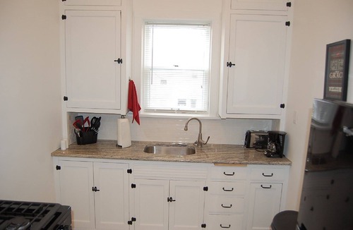 Decorah Apartment | Day Street Suites. Historic Phelps Mansion. Main Level Suite #2