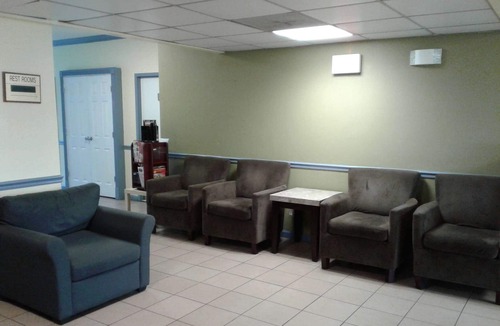 Huntington Hotel | Days Inn by Wyndham Alexandria South