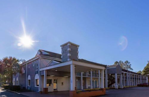 St. Andrews Hotel | Days Inn by Wyndham Columbia