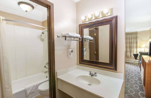 Denison Hotel | Days Inn by Wyndham Denison IA