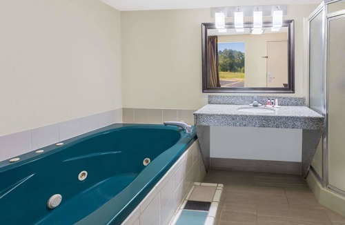 Newberry Hotel | Days Inn by Wyndham Newberry