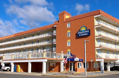 Wildwood Hotel | Days Inn & Suites by Wyndham Wildwood