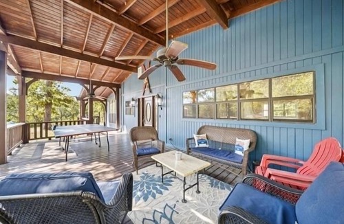 Park Hill House | Decked Out at Lake Tenkiller - 6 beds, 4 bedrooms