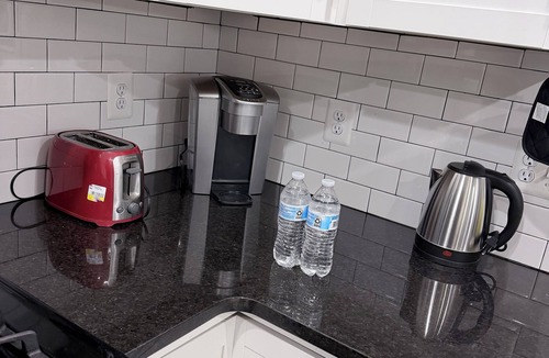 Lansdowne House | Deelux stay Private Room Near Airport & Downtown room 2