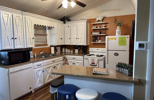 Centre House | Deep Water Lake House