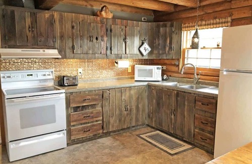 Custer Cabin | Deer Haven