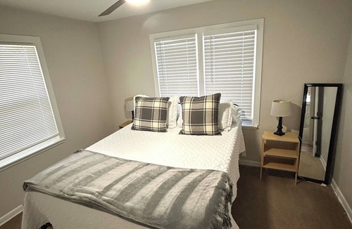Wichita Apartment | Delightful 2-bedroom apartment 15 MIN from airport