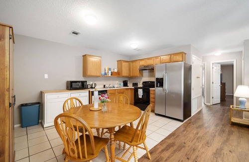 Fort Smith House | Delightful Duplex 2 beds 2 baths