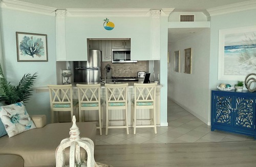 North Ocean City Condo | Delightful Escape, Oceanfront 2BDR , Awesome Views, Pool, Clean!
